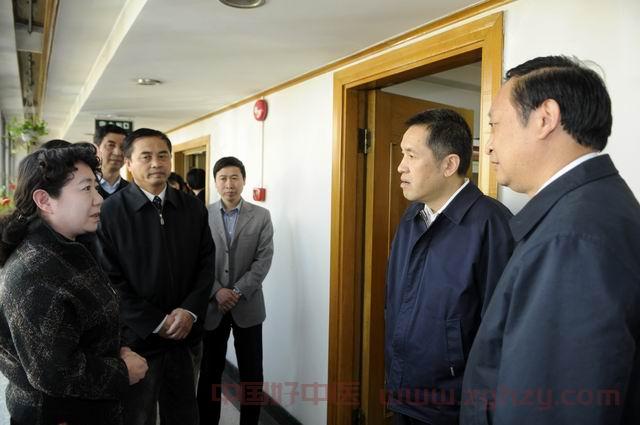 卫生部党组书记张茅同志在我局调研